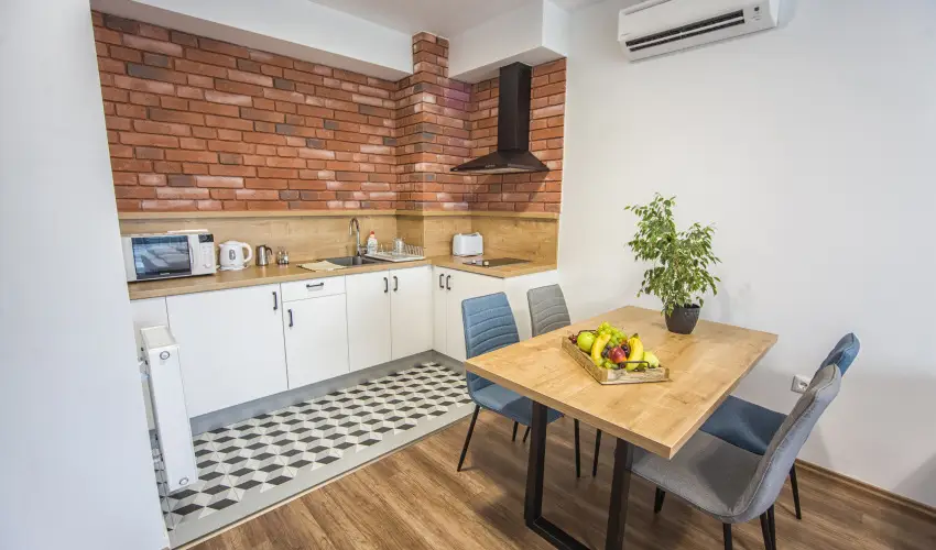 Berill Suites Srvr - Szilveszter (min. 2 j)