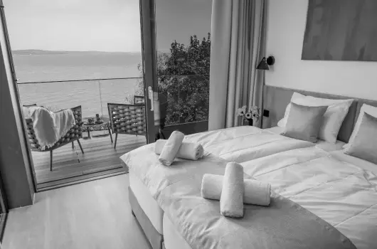 BJ81 Suite Hotel - Szilveszter (min. 3 �j)