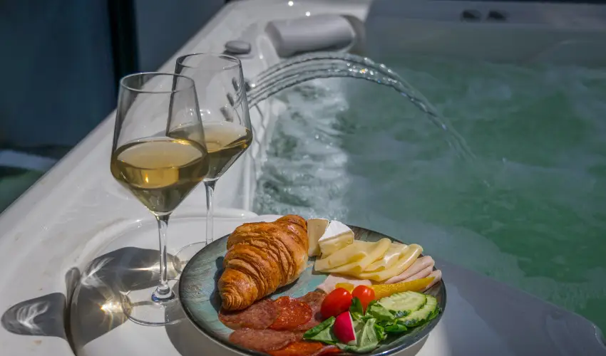 BJ81 Suite Hotel Sifok - Szilveszter (min. 3 j)