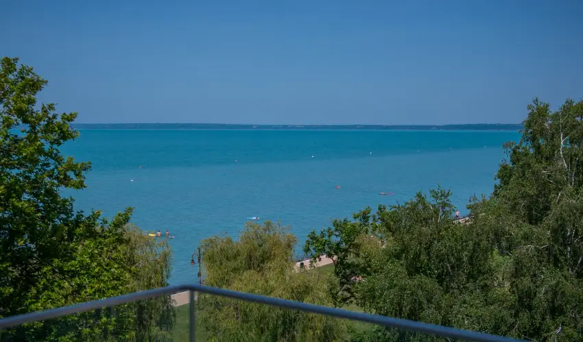 BJ81 Suite Hotel Sifok - Szilveszter (min. 3 j)