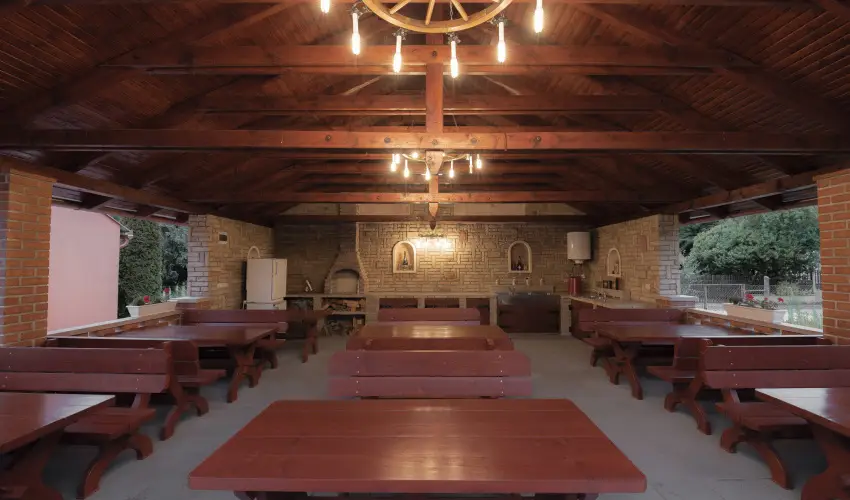 Boglrka Panzi-tterem  Mezkvesd - Szilveszter (min. 3 j)