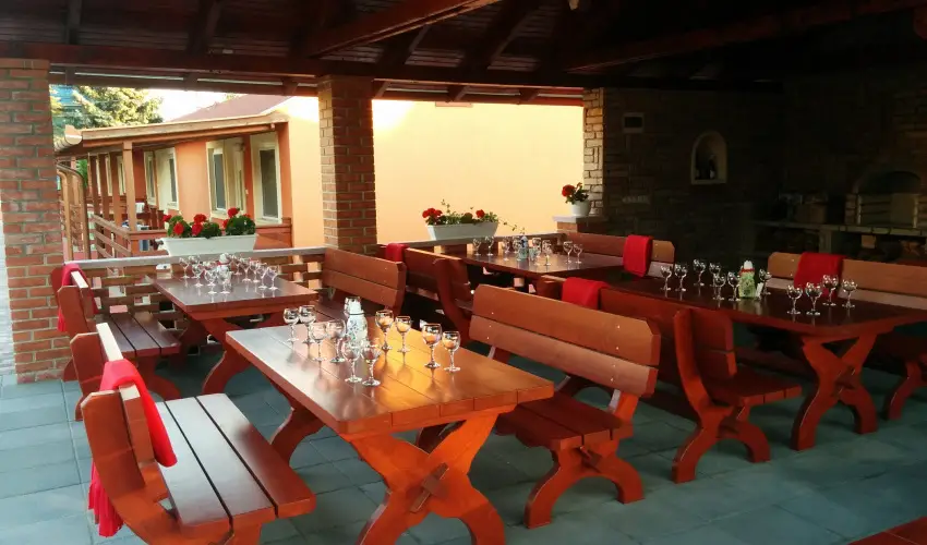 Boglrka Panzi-tterem  Mezkvesd - Szilveszter (min. 3 j)