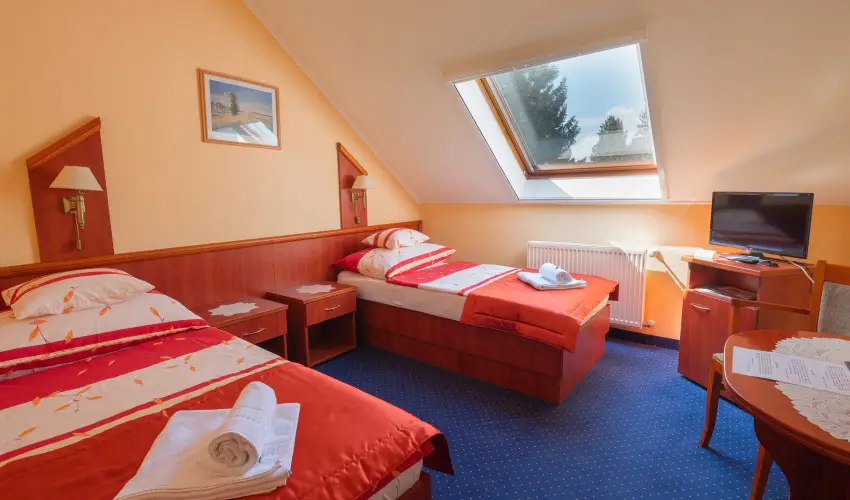 Boglrka Panzi-tterem  Mezkvesd - Szilveszter (min. 3 j)