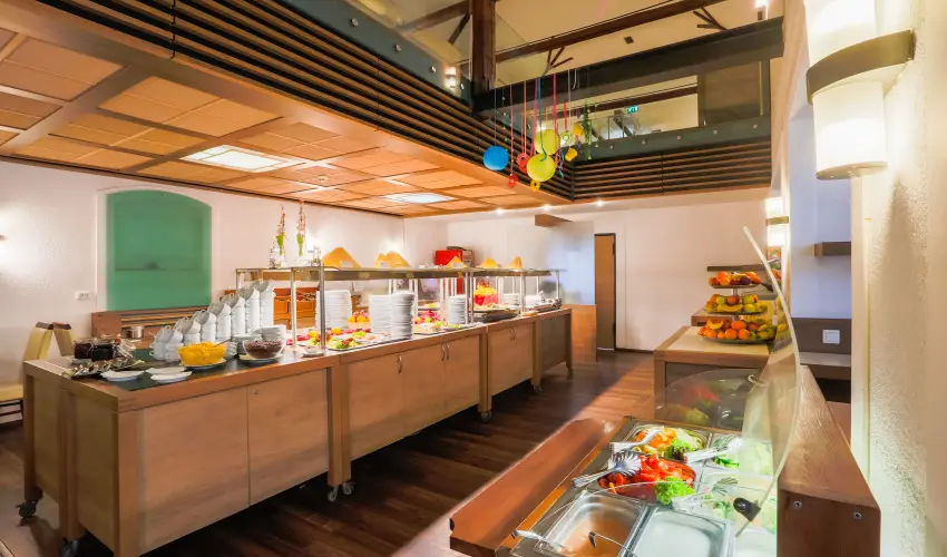 CE Plaza Hotel Sifok - Fergeteges CE Plaza szilveszter (min. 3 j)