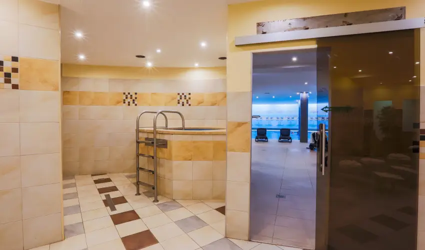 CE Plaza Hotel Sifok - Fergeteges CE Plaza szilveszter (min. 3 j)