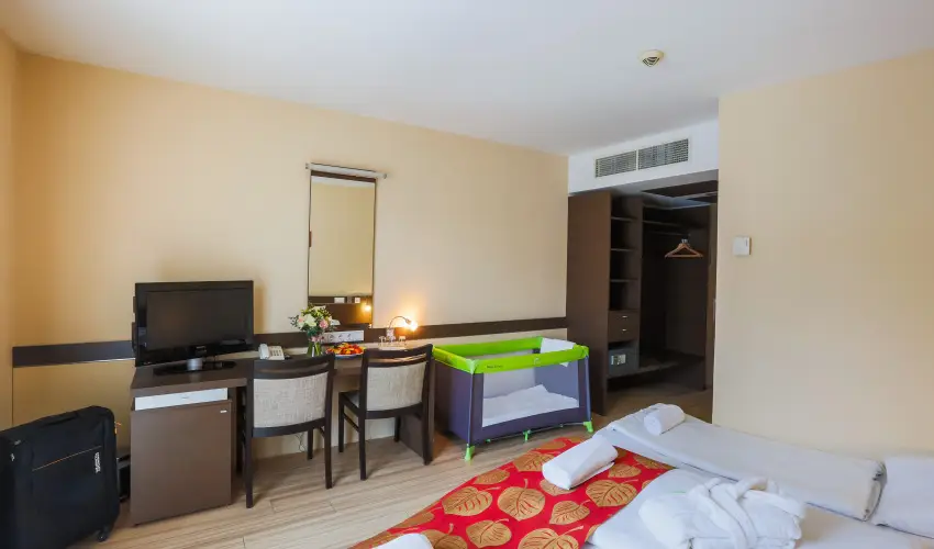 CE Plaza Hotel Sifok - Fergeteges CE Plaza szilveszter (min. 3 j)