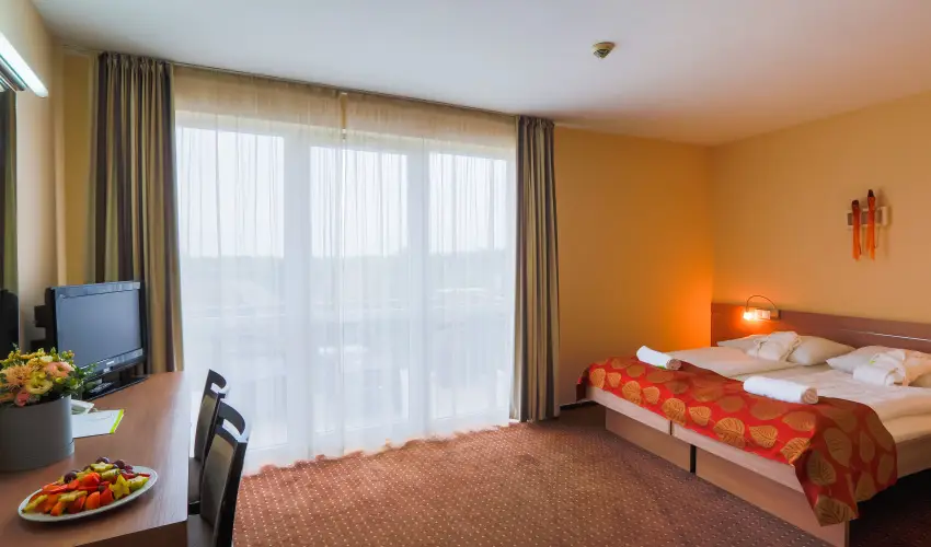 CE Plaza Hotel Sifok - Fergeteges CE Plaza szilveszter (min. 3 j)