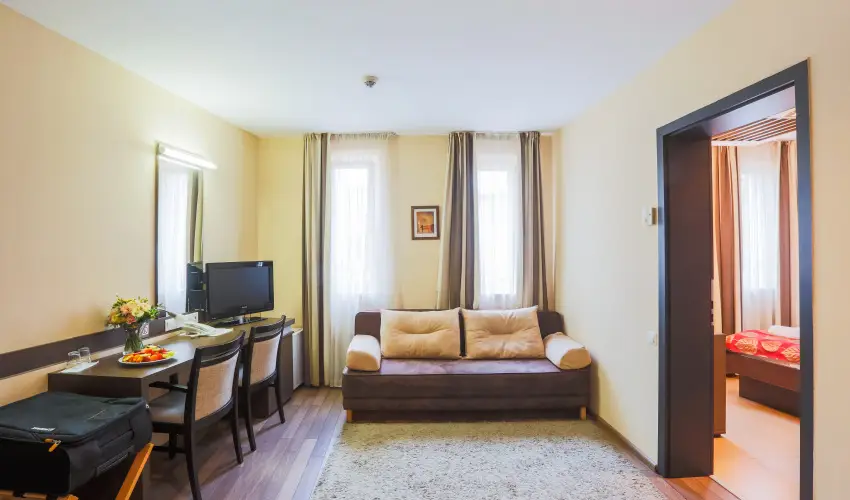 CE Plaza Hotel Sifok - Fergeteges CE Plaza szilveszter (min. 3 j)