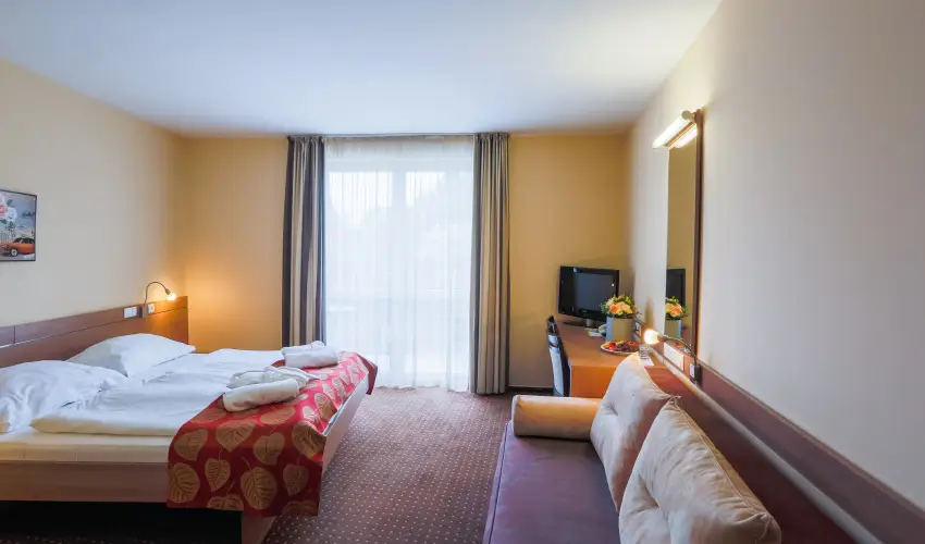 CE Plaza Hotel Sifok - Fergeteges CE Plaza szilveszter (min. 3 j)