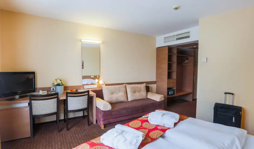 CE Plaza Hotel Sifok - Fergeteges CE Plaza szilveszter (min. 3 j)