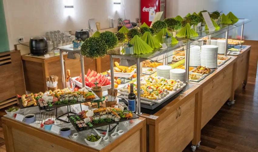 CE Plaza Hotel Sifok - Fergeteges CE Plaza szilveszter (min. 3 j)