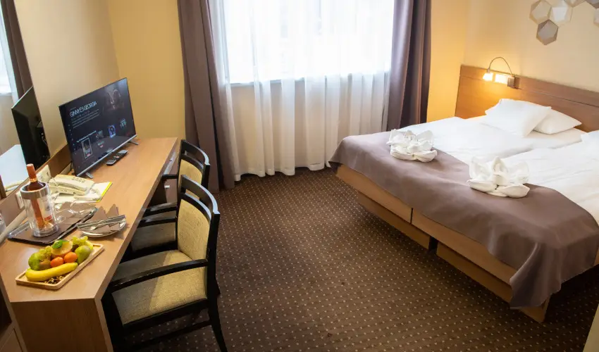 CE Plaza Hotel Sifok - Fergeteges CE Plaza szilveszter (min. 3 j)
