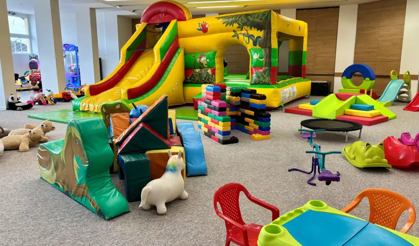 CE Plaza Hotel Sifok - Fergeteges CE Plaza szilveszter (min. 3 j)