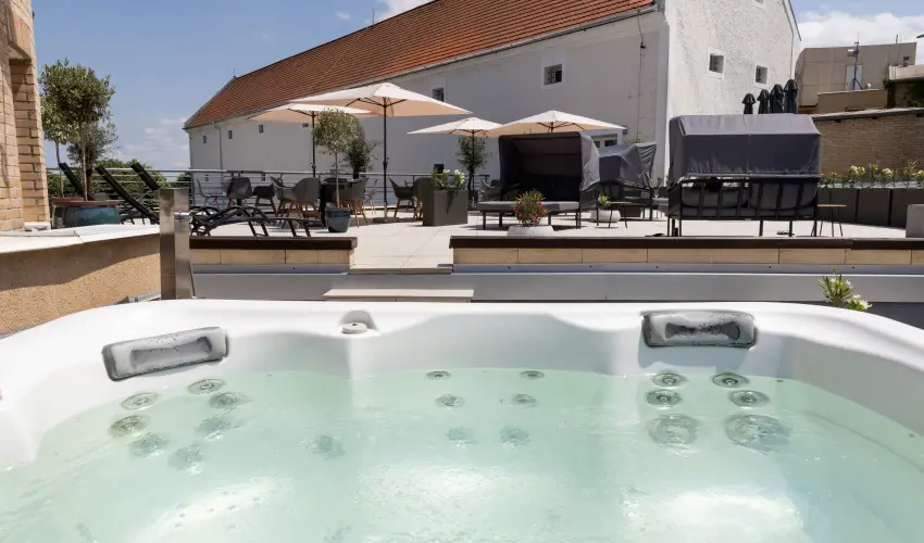 CE Plaza Hotel Sifok - Fergeteges CE Plaza szilveszter (min. 3 j)