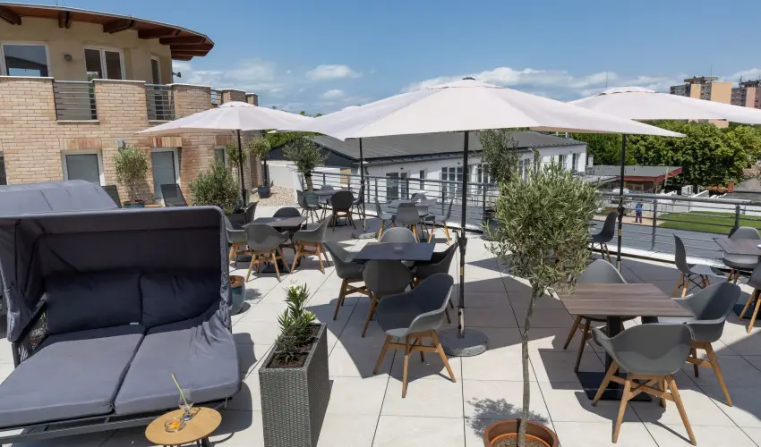 CE Plaza Hotel Sifok - Fergeteges CE Plaza szilveszter (min. 3 j)