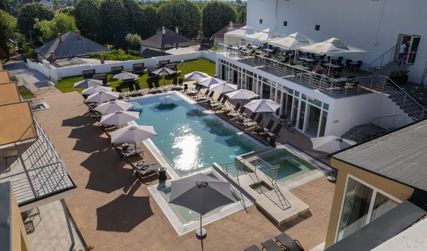 CE Plaza Hotel Sifok - Fergeteges CE Plaza szilveszter (min. 3 j)