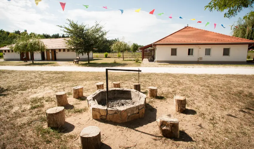 Cegldfrd Apartmanpark s Kemping Cegld - Szilveszter (min. 2 j)