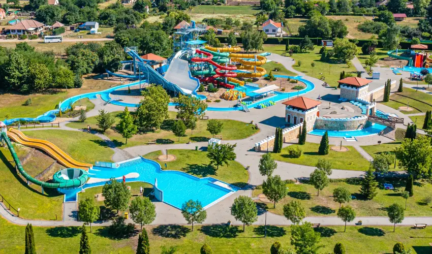 Cegldfrd Apartmanpark s Kemping Cegld - Szilveszter (min. 2 j)