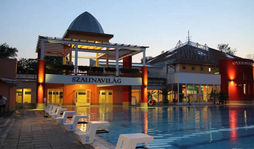 Colosseum Wellness Hotel Mrahalom - Szilveszter (min. 3 j)