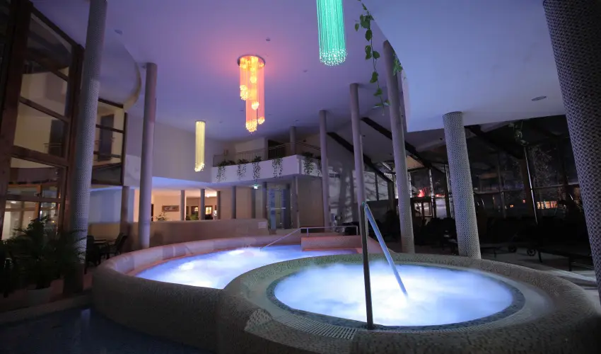 Colosseum Wellness Hotel Mrahalom - Szilveszter (min. 3 j)