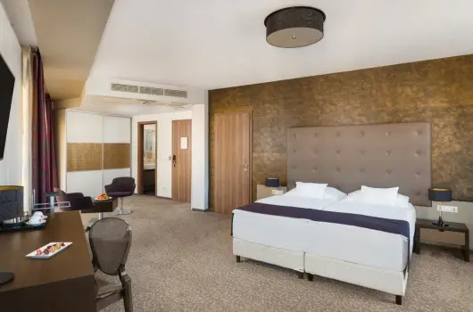 Corso Hotel Pcs - Szilveszter (min. 2 j)