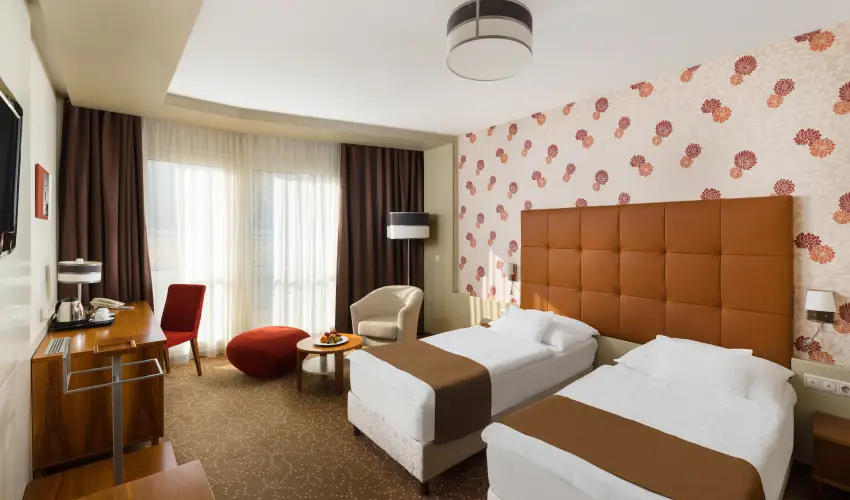 Corso Hotel Pcs Pcs - Szilveszter (min. 2 j)