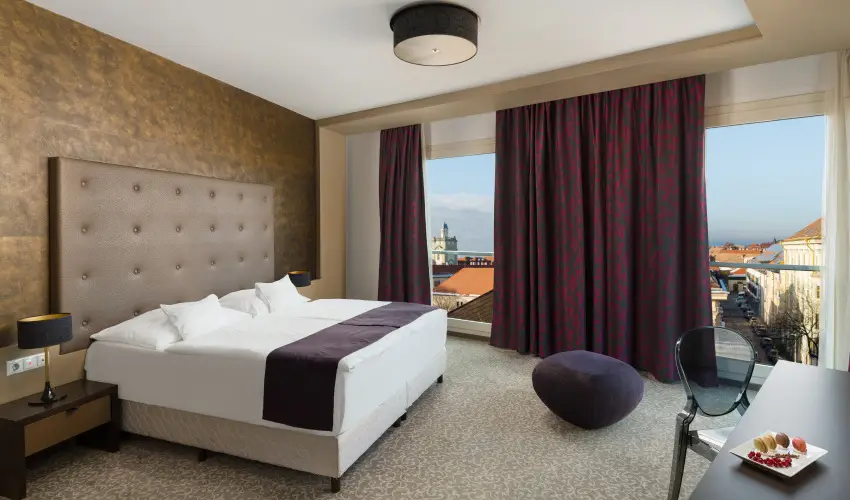 Corso Hotel Pcs Pcs - Szilveszter (min. 2 j)