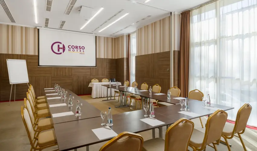 Corso Hotel Pcs Pcs - Szilveszter (min. 2 j)