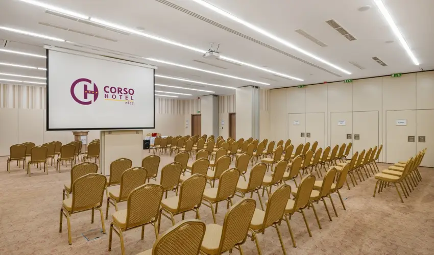 Corso Hotel Pcs Pcs - Szilveszter (min. 2 j)