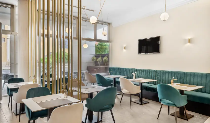 Corso Hotel Pcs Pcs - Szilveszter (min. 2 j)