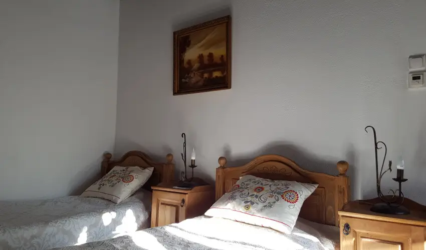 Czirka Vendghz Tolcsva - Szilveszter (min. 3 j)