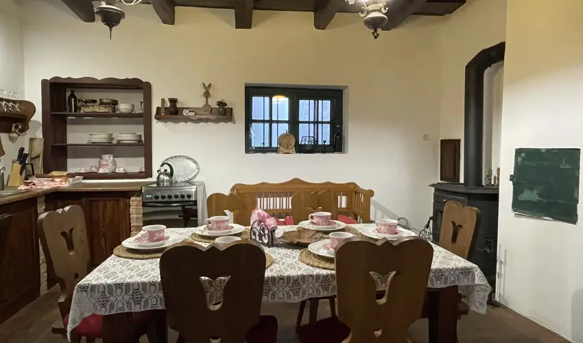 Czirka Vendghz Tolcsva - Szilveszter (min. 3 j)