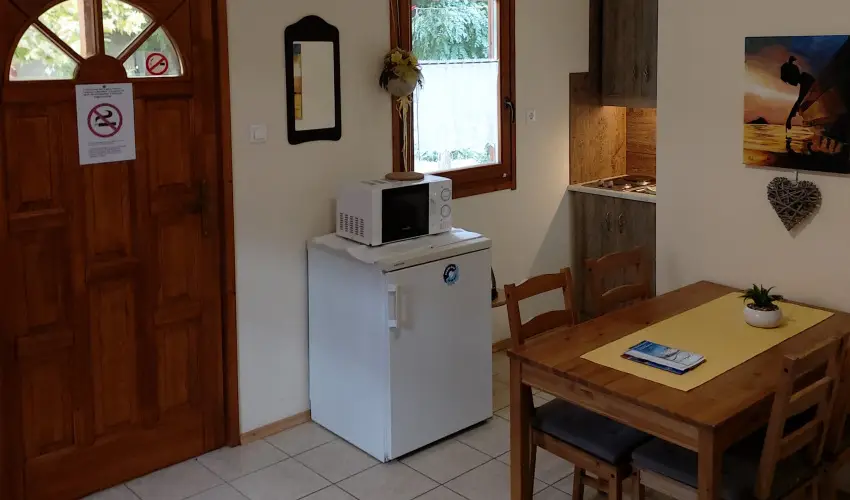 Dream Horse Apartman Cserkeszl - Relax & Chill Szilveszteri Csomag kedvezmnyes frdbelpvel (min. 2 j)