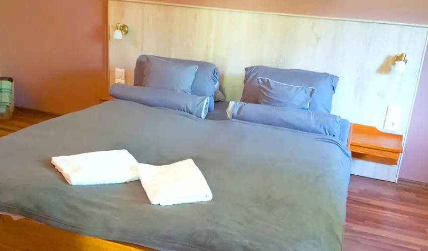 Dream Horse Apartman Cserkeszl - Relax & Chill Szilveszteri Csomag kedvezmnyes frdbelpvel (min. 2 j)