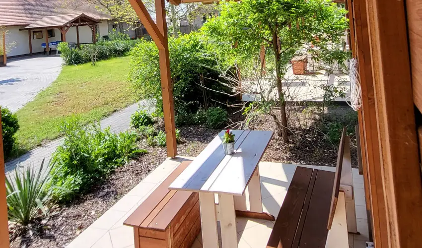 Dream Horse Apartman Cserkeszl - Relax & Chill Szilveszteri Csomag kedvezmnyes frdbelpvel (min. 2 j)