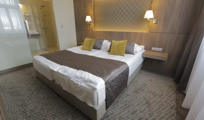 Duna Wellness Hotel Baja - Szilveszter 