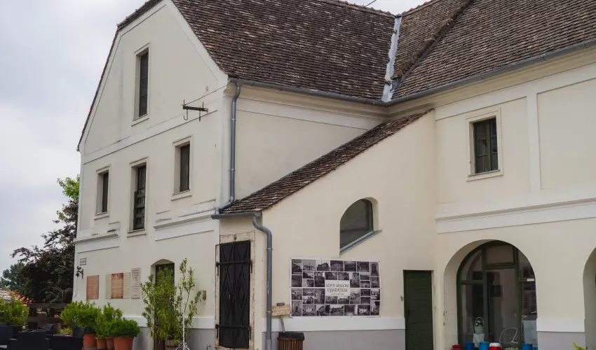 Edvy Malom Fogad s Barokk Udvarhz Ppa - Szilveszter (min. 2 j)