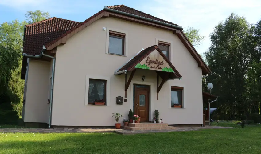 gerliget Vendghz Harkny - Szilveszter (min. 2 j)