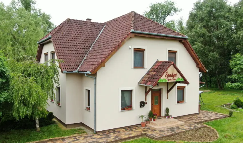 gerliget Vendghz Harkny - Szilveszter (min. 2 j)