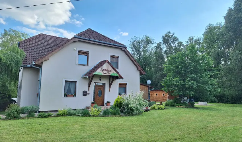 gerliget Vendghz Harkny - Szilveszter (min. 2 j)