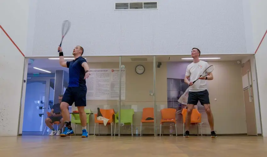 Eleven Business & Sport Hotel Jszrokszlls - Szilveszter