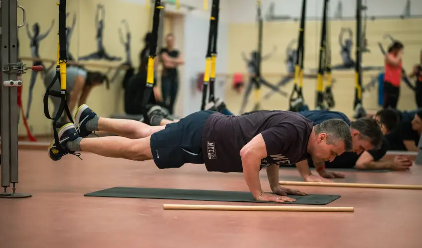 Eleven Business & Sport Hotel Jszrokszlls - Szilveszter