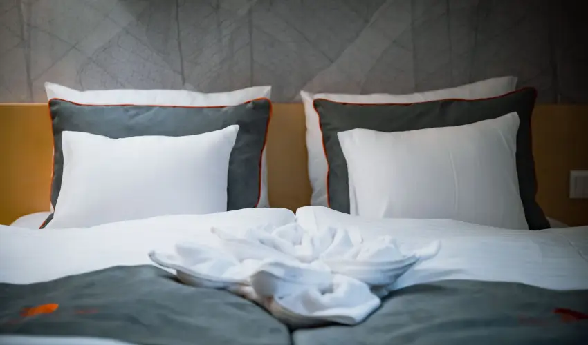 Eleven Business & Sport Hotel Jszrokszlls - Szilveszter