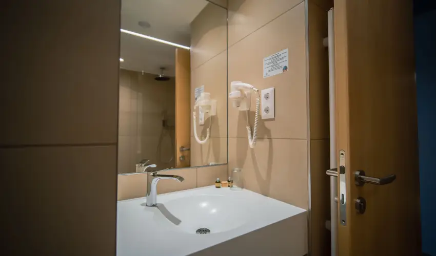 Eleven Business & Sport Hotel Jszrokszlls - Szilveszter