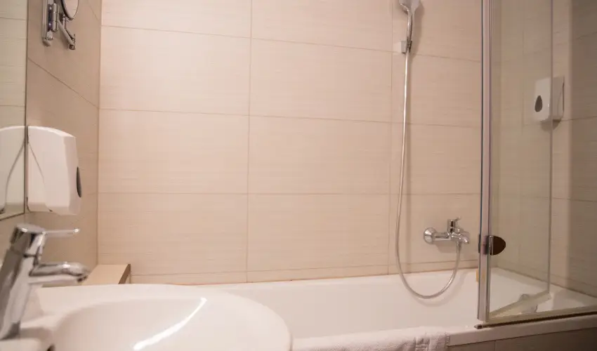 Erzsbet Nagy Szlloda Paks - Szilveszteri csomagajnlat (min. 2 j)