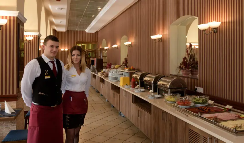 Erzsbet Park Hotel Pardfrd - Szilveszter (min. 3 j)