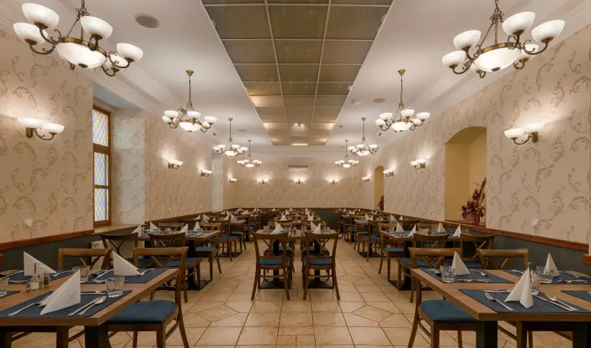 Erzsbet Park Hotel Pardfrd - Szilveszter (min. 3 j)