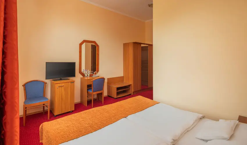 Erzsbet Park Hotel Pardfrd - Szilveszter (min. 3 j)