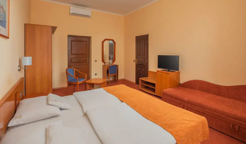 Erzsbet Park Hotel Pardfrd - Szilveszter (min. 3 j)