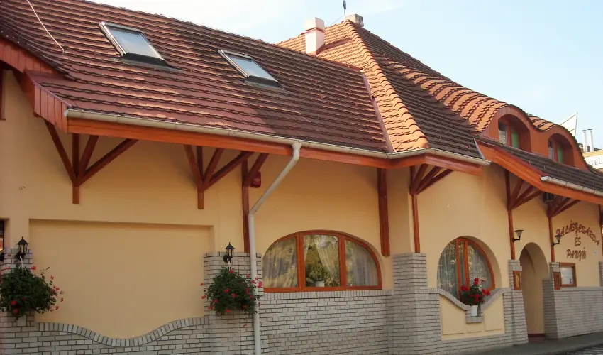 Fodor Hotel Gyula - Szilveszter (min. 2 �j)